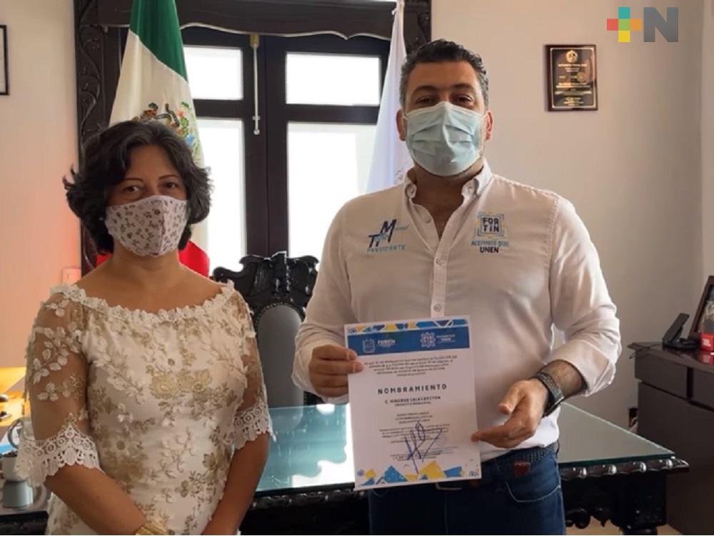 Nombraron a Minerva Salas como Cronista de la Ciudad en Fortín de las Flores