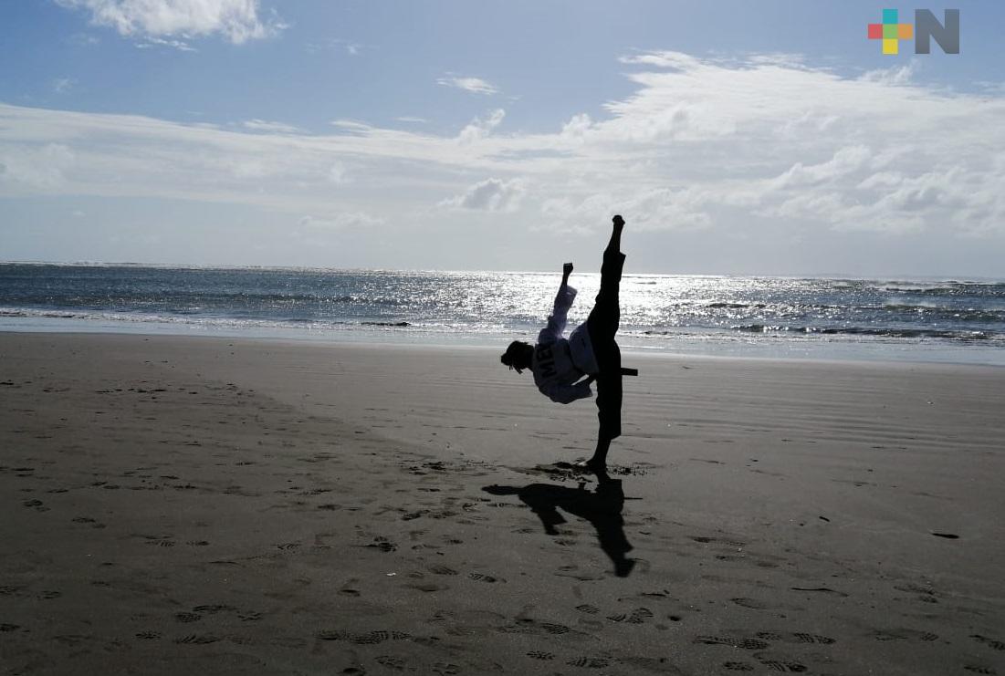 Katia Santiago brilló en Lents Taekwondo World Wide Sports