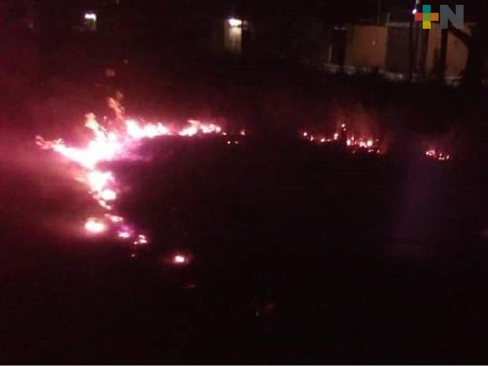 Protección Civil de Coatzacoalcos, alertó a la población sobre incremento de incendios de pastizales y basureros