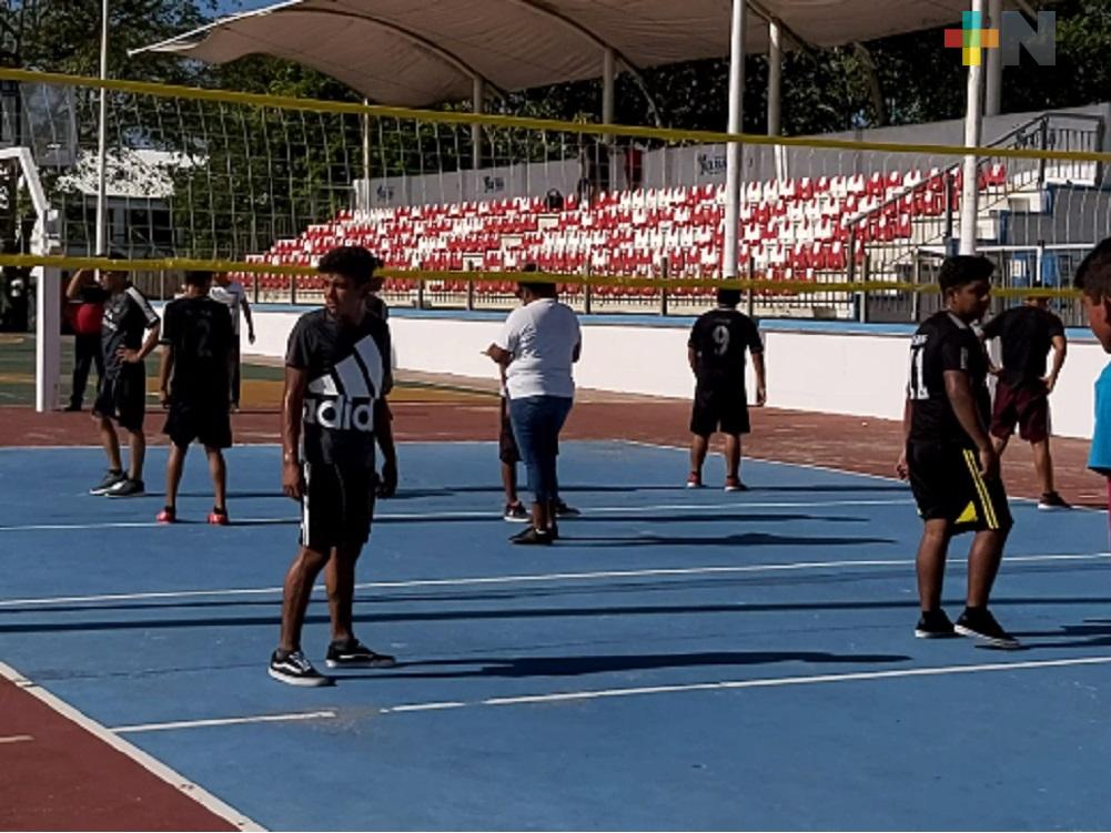 Refuerzan medidas sanitarias para la apertura de la Unidad Deportiva de Tuxpan