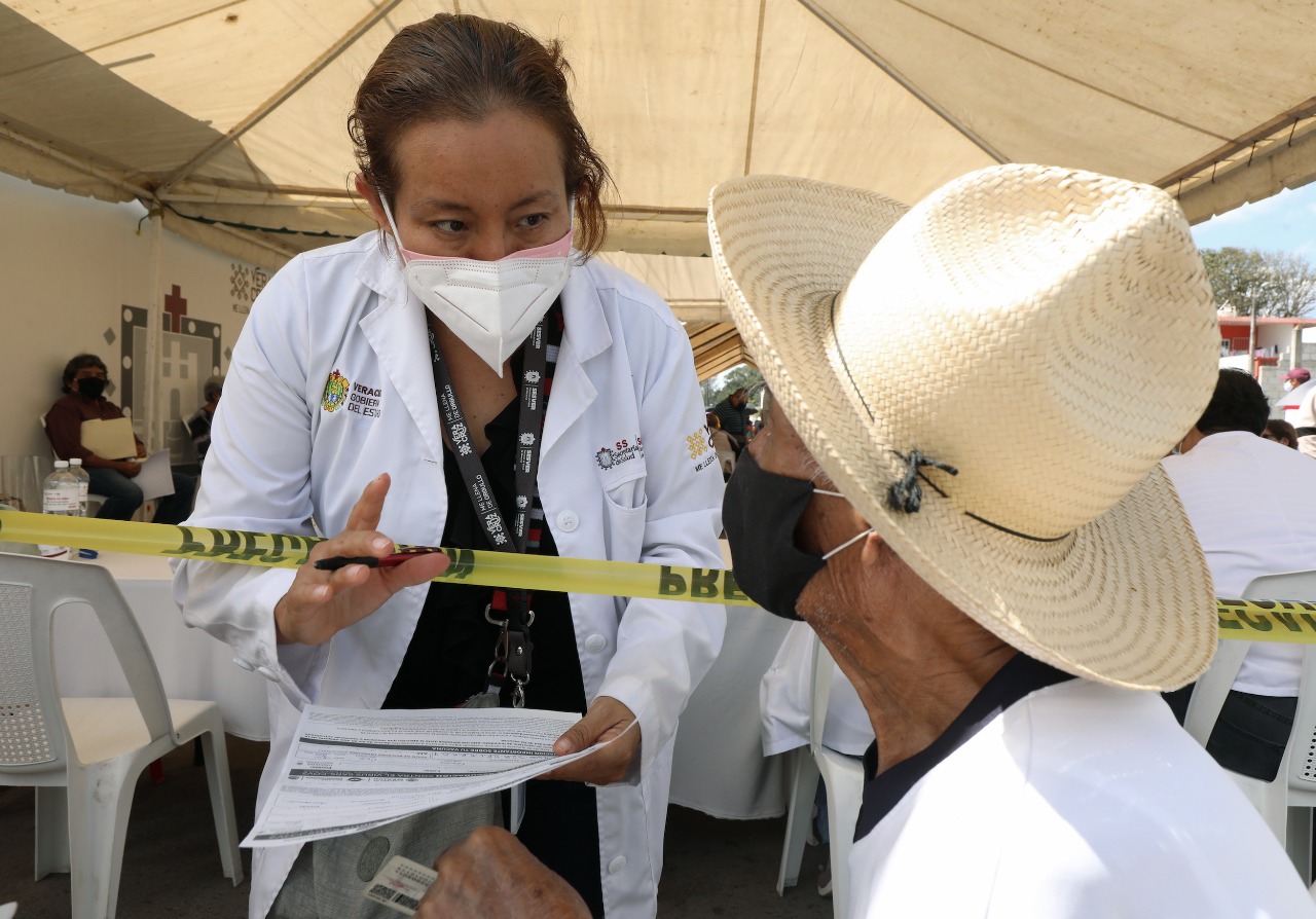 Sin contratiempos, se llevó a cabo segundo día de vacunación contra COVID-19 en Xalapa