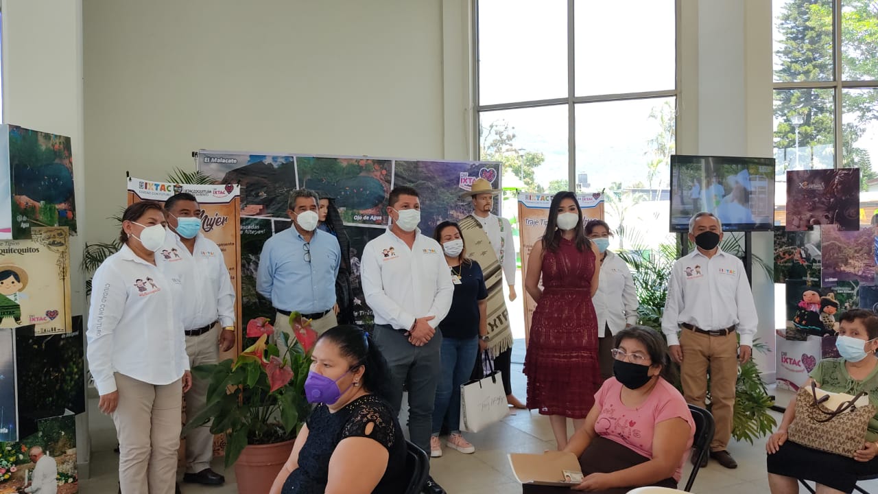 El Registro Agrario Nacional entregó títulos y certificados parcelarios en Ixtaczoquitlán