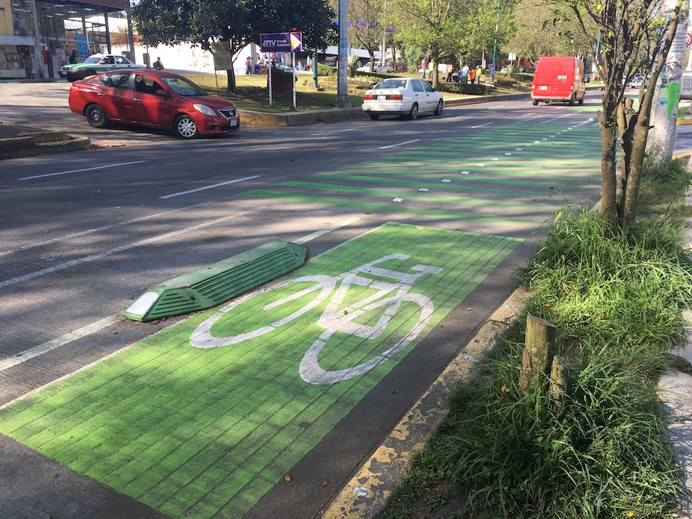 Poco a poco, los xalapeños se acostumbran a la cultura vial en torno a la ciclovía