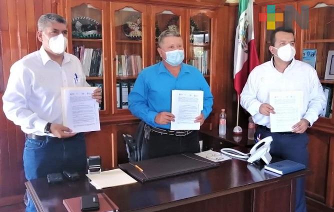 Cotaxtla y el IVD firmaron convenio de colaboración