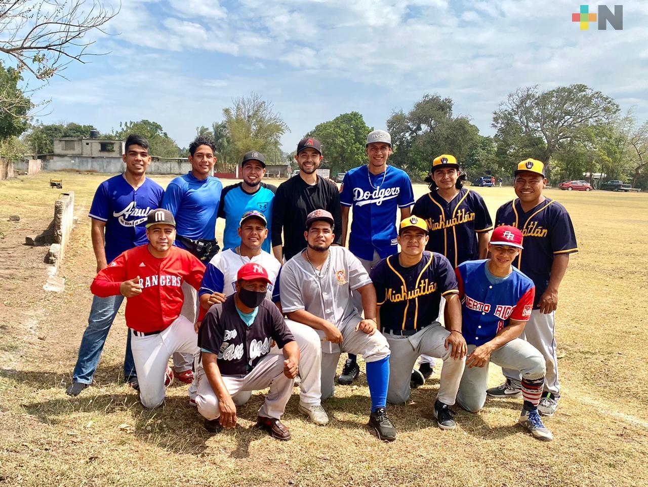 Padres y Cerveceros de Miahuatlán al frente de la Liga Sabatina de Beisbol