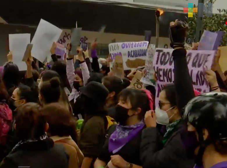 Realizaron marcha en Xalapa por Día Internacional de la Mujer