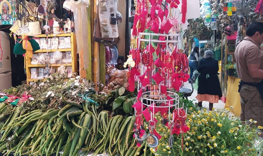 Locatarios del mercado Jáuregui se preparan para el primer viernes de marzo