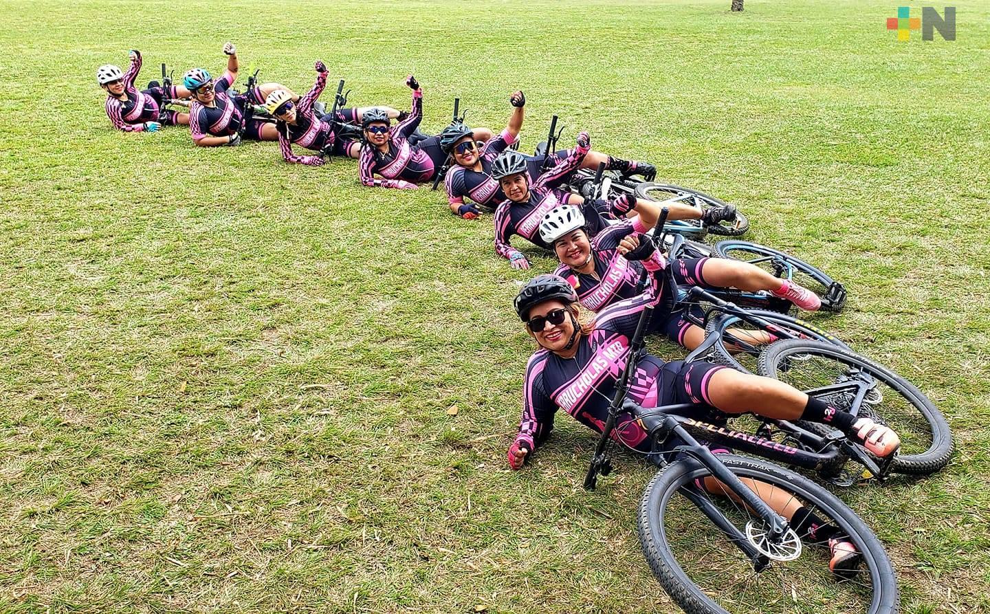 Perrucholas de Minatitlán con apretada agenda en los próximos meses