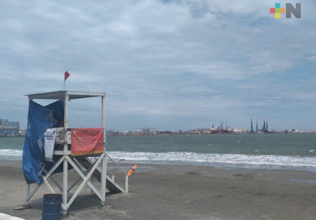 Por evento de Norte cierran playas del municipio de Veracruz