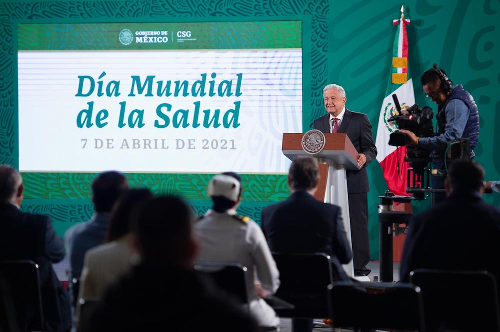 Presidente reconoce a las y los médicos y enfermeros en el Día Mundial de la Salud