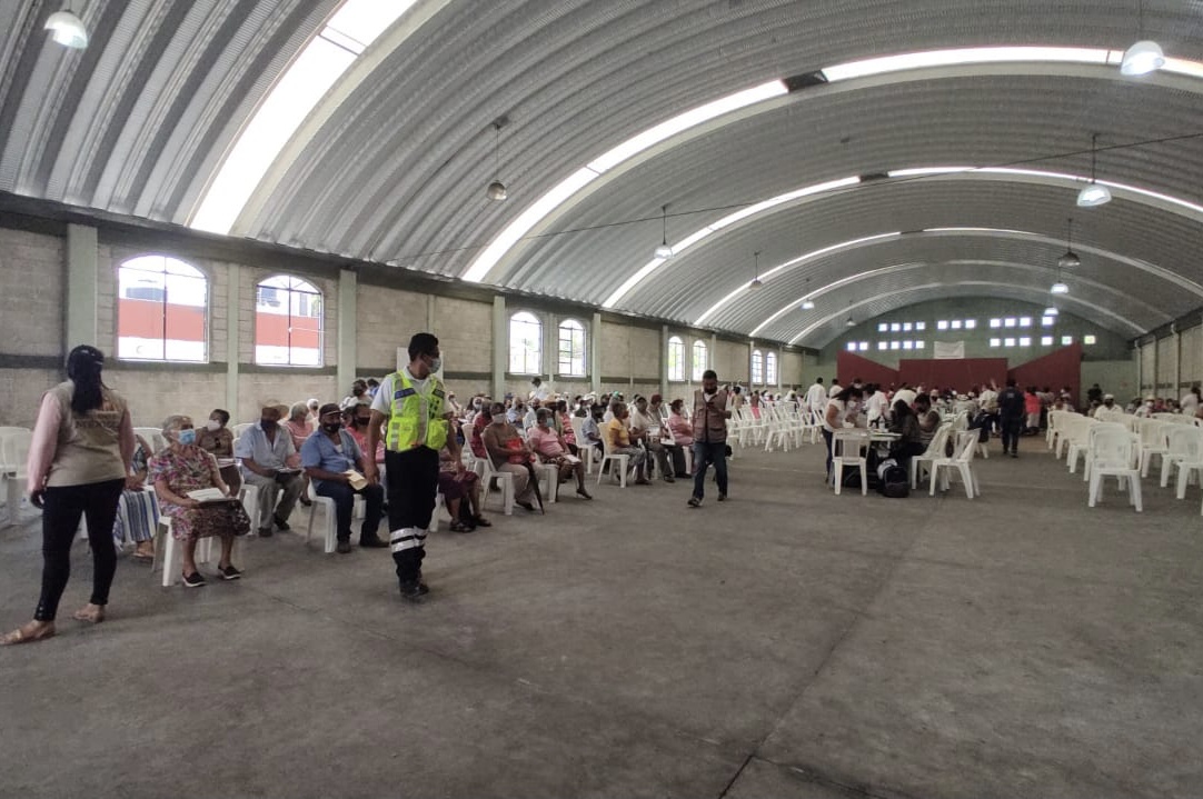 Aplicaron segunda dosis anticovid a adultos mayores de la zona centro de Veracruz