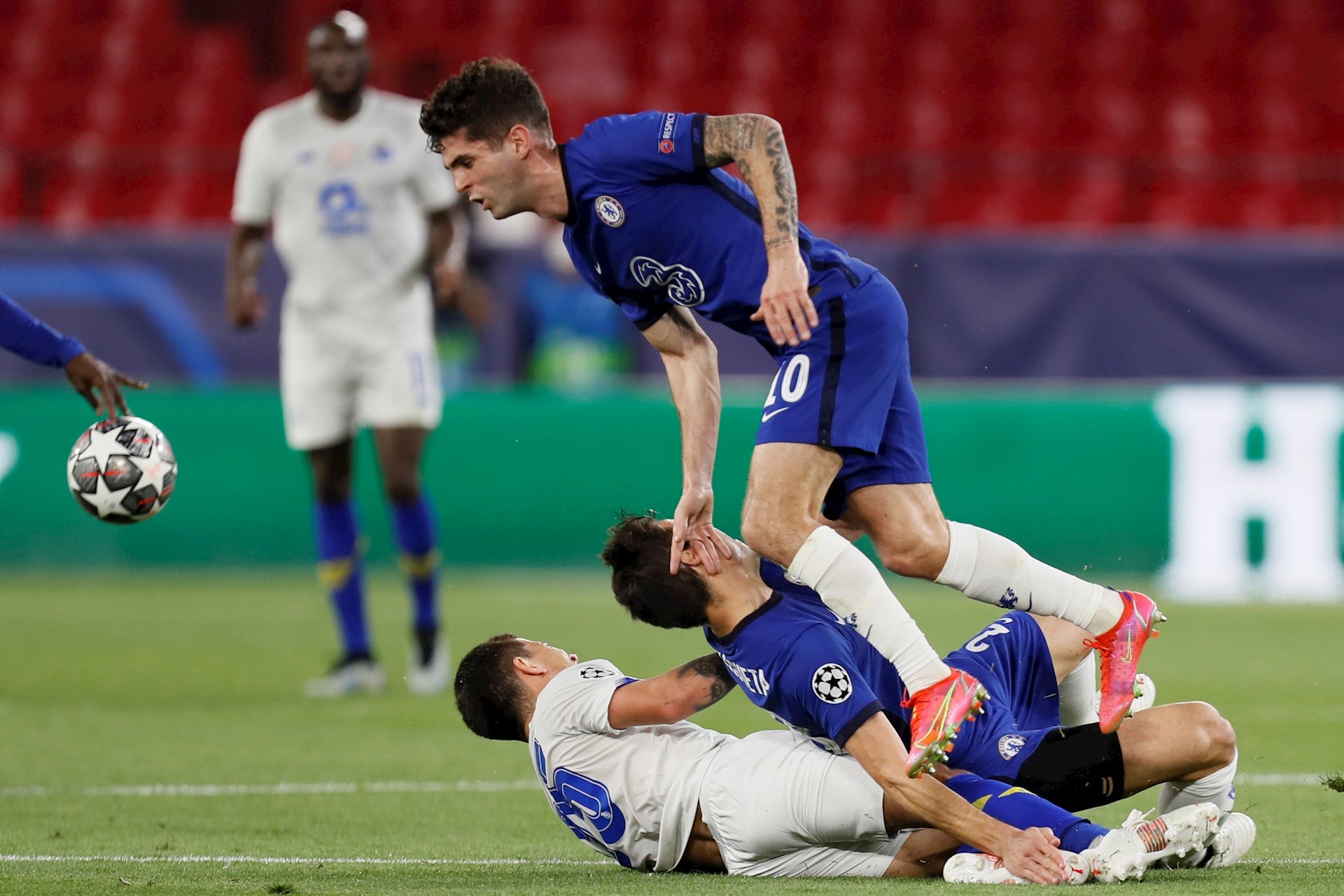 Chelsea dejó fuera al Porto al derrotarlos 2-1 en marcador global de la