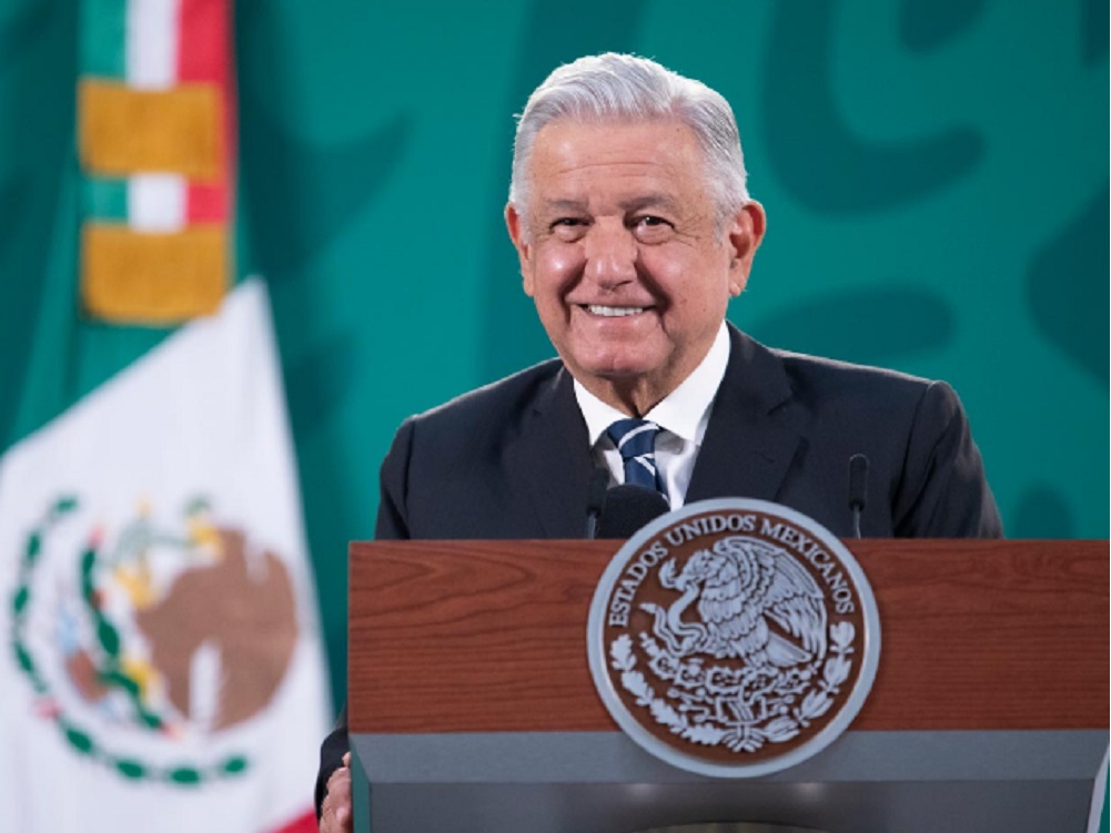 México cuenta con todas las dosis necesarias para terminar de vacunar a adultos mayores el 20 de abril: AMLO