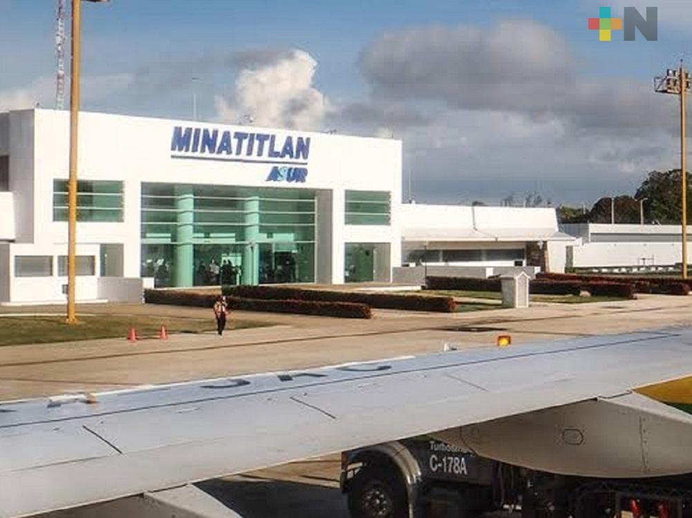 Creció 10 por ciento movilidad de pasajeros en aeropuerto de Minatitlán