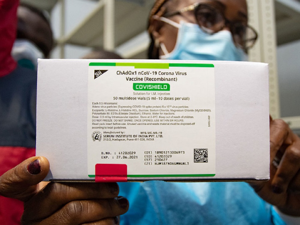 Bolivia, Nicaragua y Haití, afectados por la suspensión de exportaciones de vacunas desde India