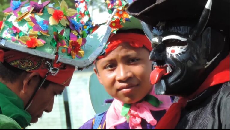 Ecoturismo, danzas tradicionales e historia del MAEV, en Casas de la Cultura