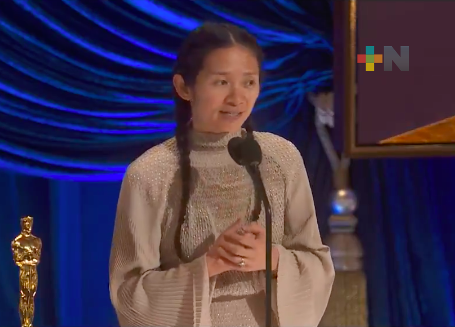 Chloé Zhao se lleva el Oscar a Mejor Dirección