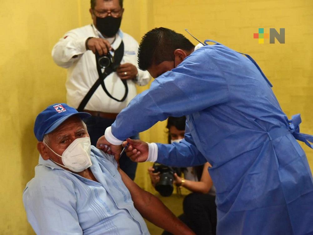 Continúa aplicación de segunda dosis de vacuna anticovid para adultos mayores en Emiliano Zapata