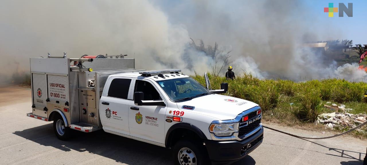 Atiende PC incendios de pastizales en Veracruz y Coatzacoalcos