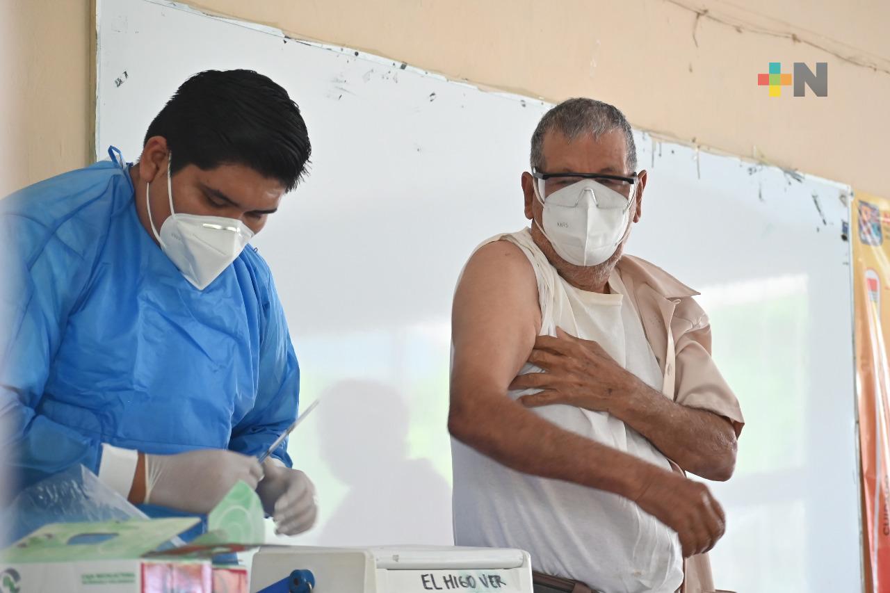 Llega vacuna CanSino a Tantoyuca