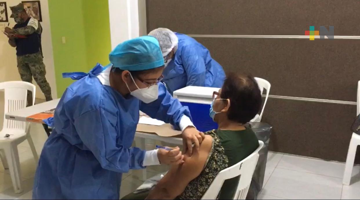 Aplicarán seguidas dosis a adultos mayores en tres municipios del sur