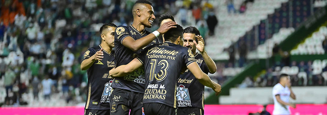 La fiera muestra autoridad en casa