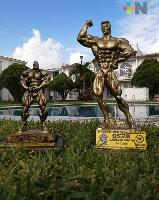 Eusebio Deloya triunfó en el Mr. Chachalacas