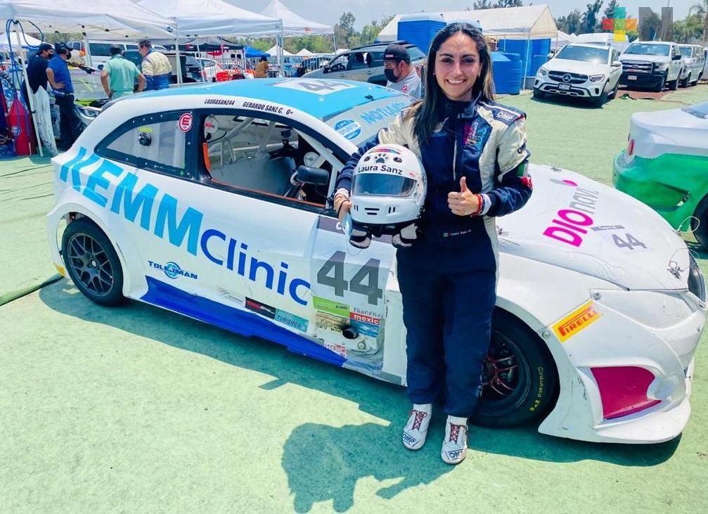 Laura Sanz vuelve a sumar puntos en la Copa Notiauto; la veracruzana acabó en la quinta posición en una carrera