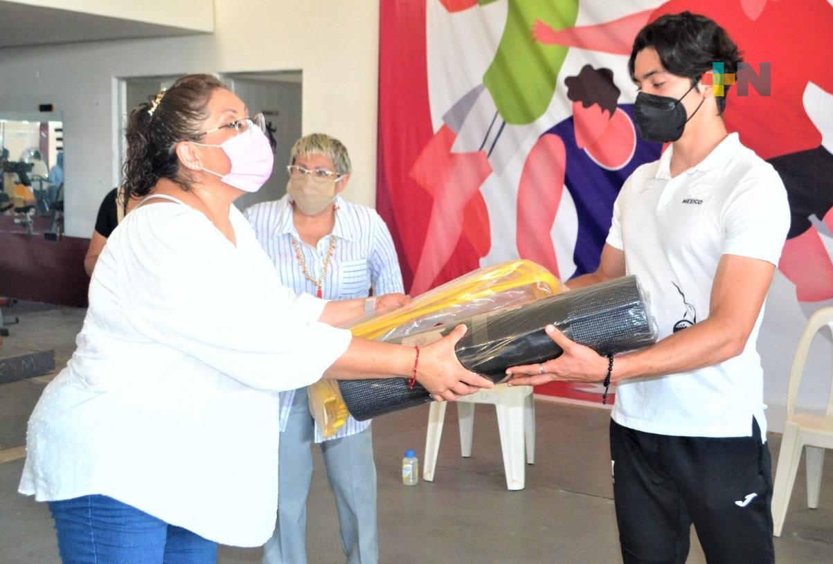 COPAME entregó material deportivo a para-atletas veracruzanos