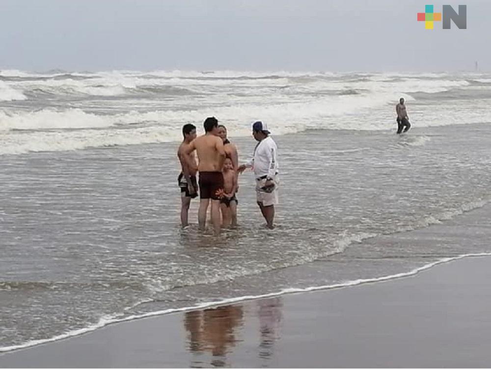 Por segundo día consecutivo Protección Civil retiró a bañistas de playas de Coatzacoalcos