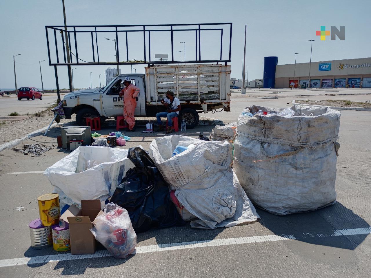 Realizan Reciclatón para operación de niño en Coatzacoalcos
