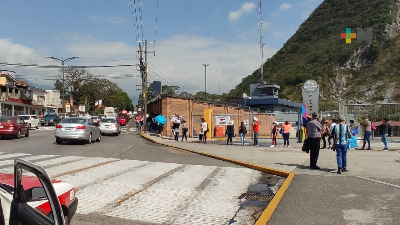 En Orizaba inició vacunación a docentes de 55 municipios de las Altas Montañas