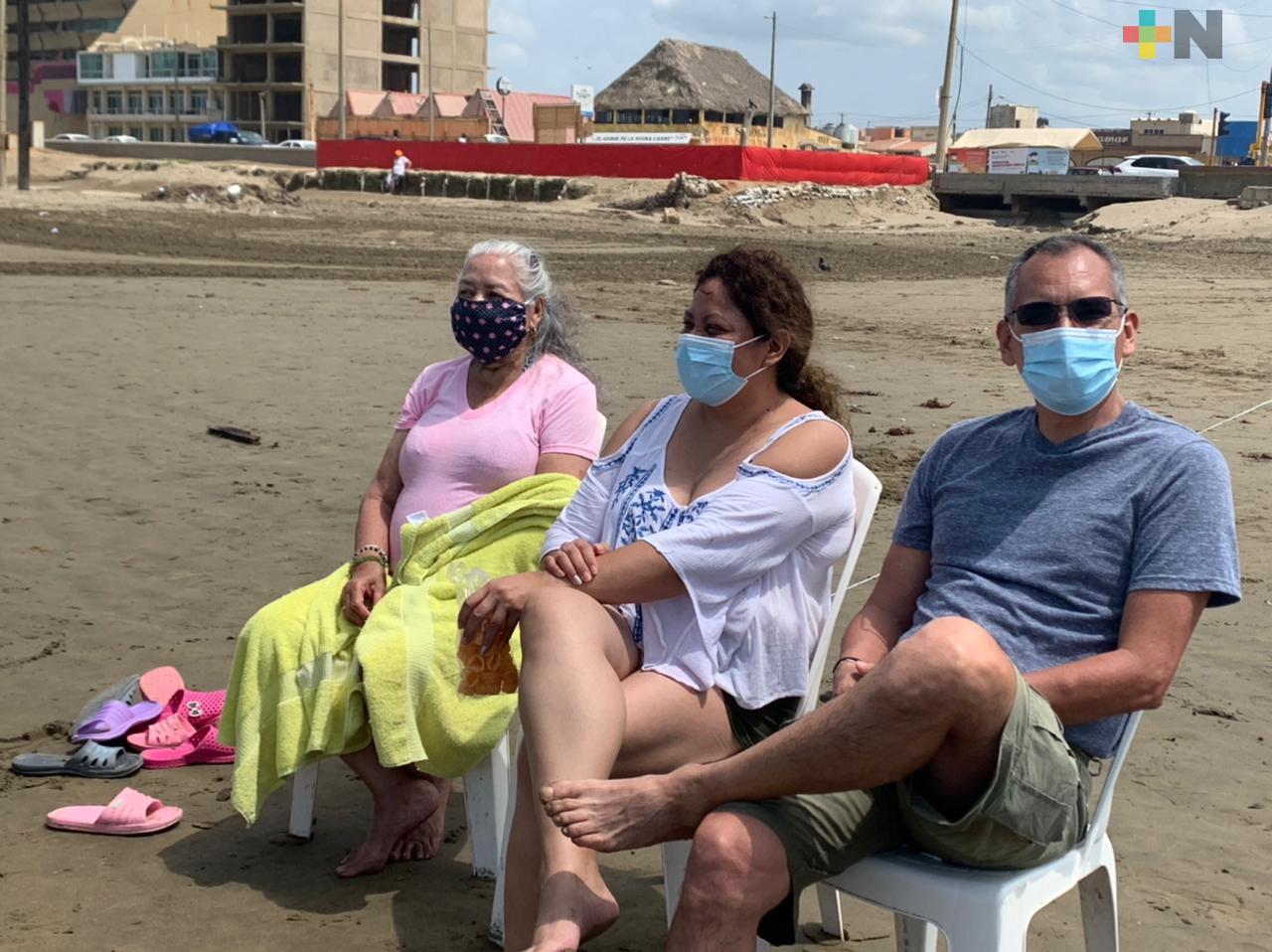 Sábado de Gloria en playas de Coatzacoalcos