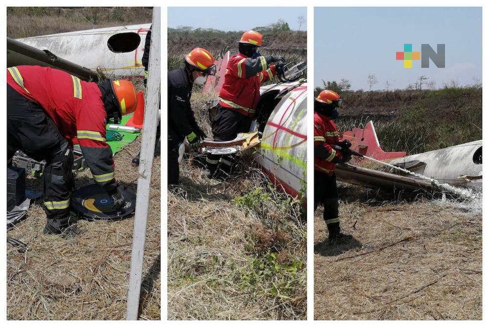 Aeronáutica del Estado y la Universidad de Texas ofrecieron práctica demostrativa de técnicas de extricación y uso de espumas