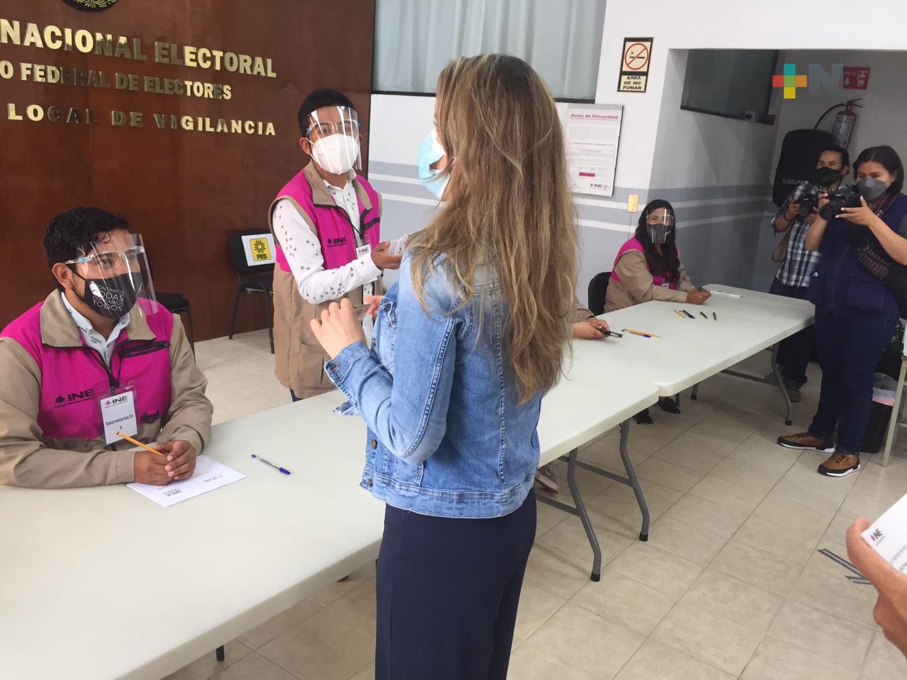 Mujeres son mayoría en padrón electoral, podrán definir resultados: INE en Veracruz