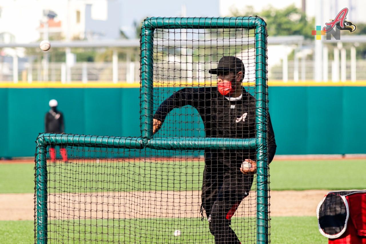 A pelear un lugar en el roster de El Águila