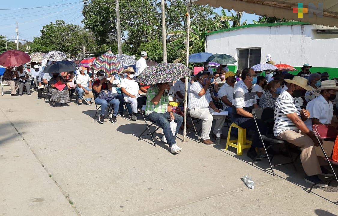 Inició vacunación contra COVID-19 en municipio de Alvarado