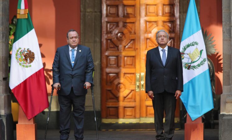 Presidente recibe visita oficial del presidente de la República de Guatemala, Alejandro Giammattei