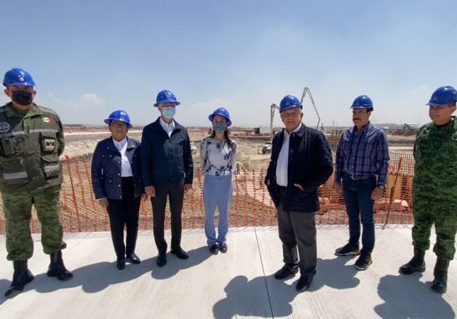AMLO supervisó construcción del aeropuerto  Felipe Ángeles; obra registra avance del 60 por ciento