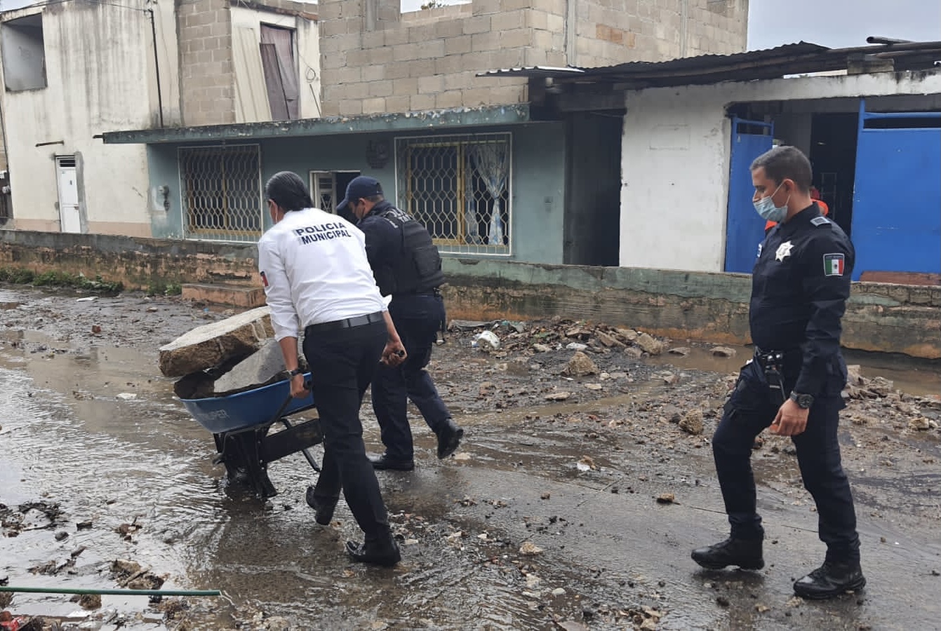 48 casas y 29 colonias afectadas, saldo del torrencial aguacero que cayó sobre Xalapa