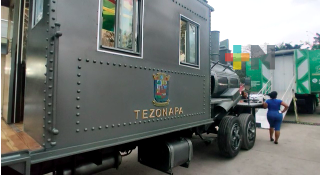 En Tezonapa, exhibieron réplica de locomotora La Cuyamel