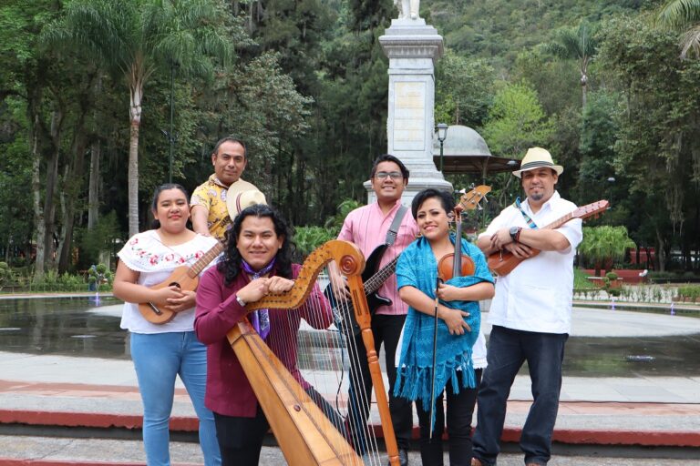 Continúan las “Noches de Museo” en el MAEV con De Tierra Son
