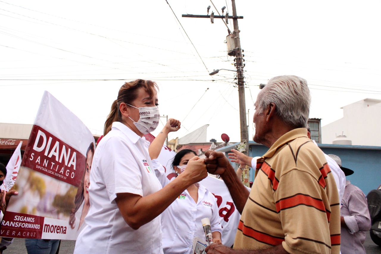 Necesitamos rescatar y transformar el municipio de Veracruz: Diana Santiago