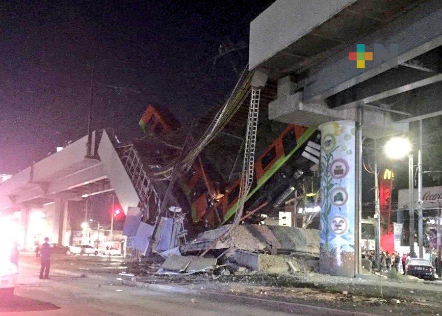 Caen vagones del metro tras desplomarse puente, en CDMX