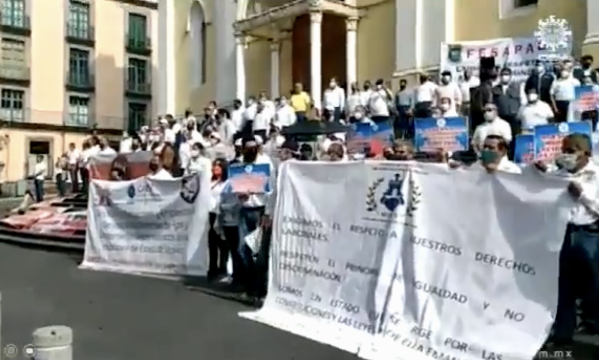 Con motivo del Día del Trabajo, trabajadores se manifestaron en la Plaza Lerdo de Xalapa