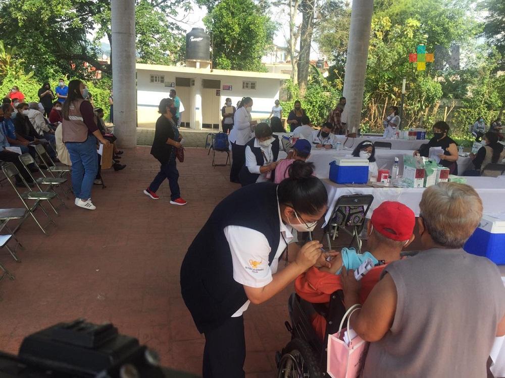 En Banderilla, hoy se inició la segunda etapa de vacunación para adultos mayores