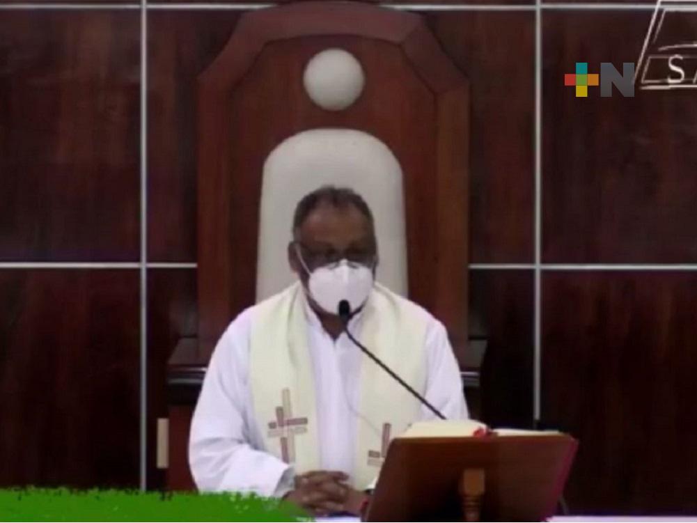 En Coatzacoalcos, sacerdote pidió a feligreses permanecer en oración a pesar del confinamiento