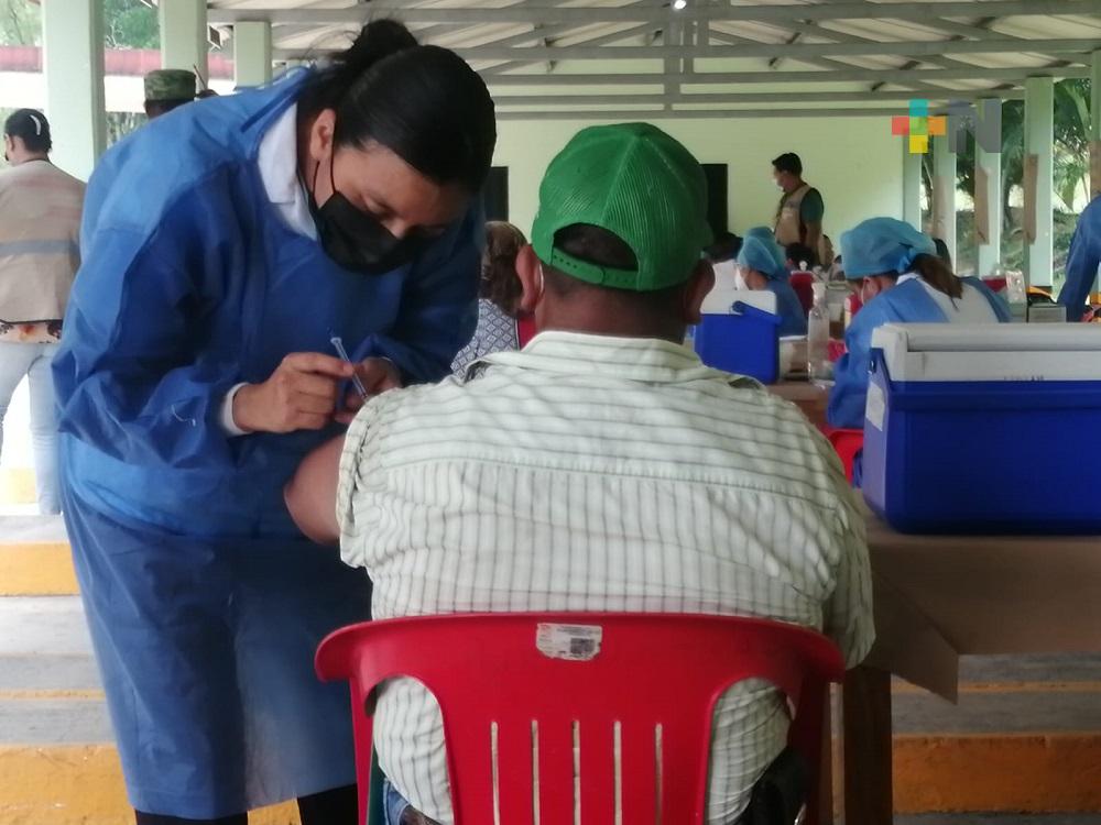 Adultos de 50 a 59 años próximos a vacunarse en Veracruz y Coatzacoalcos