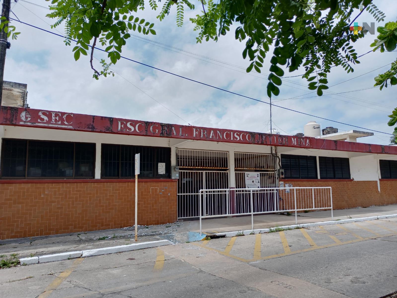 En Coatzacoalcos no hubo regreso a clases presenciales este lunes