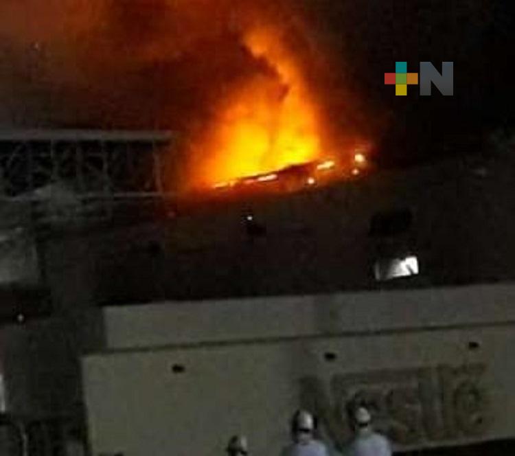 Incendio generó pérdidas materiales en Planta Nestlé del puerto de Veracruz